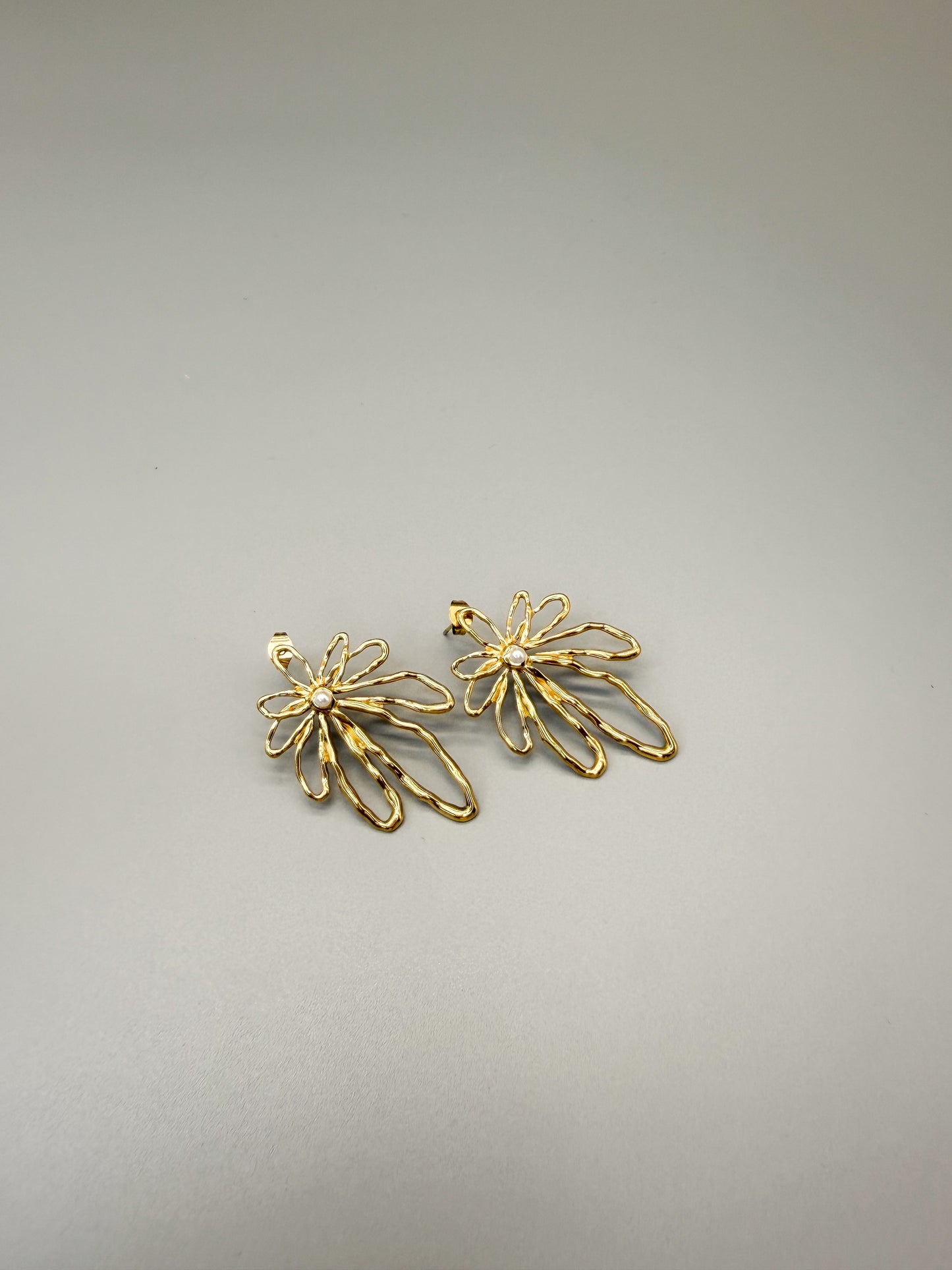 FABRIZIA Fiore Statement Earrings