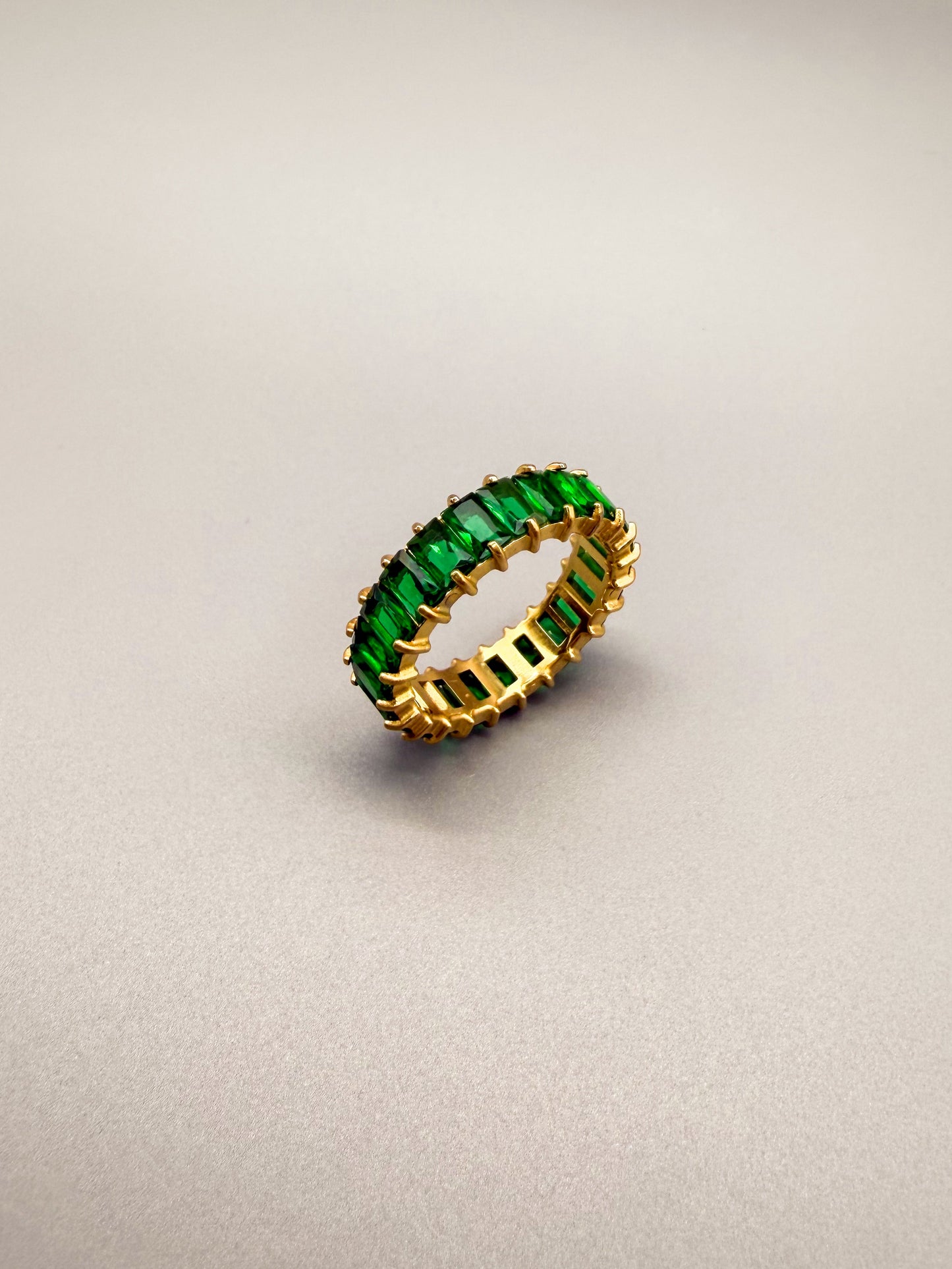 FABRIZIA Selva Eternity Ring