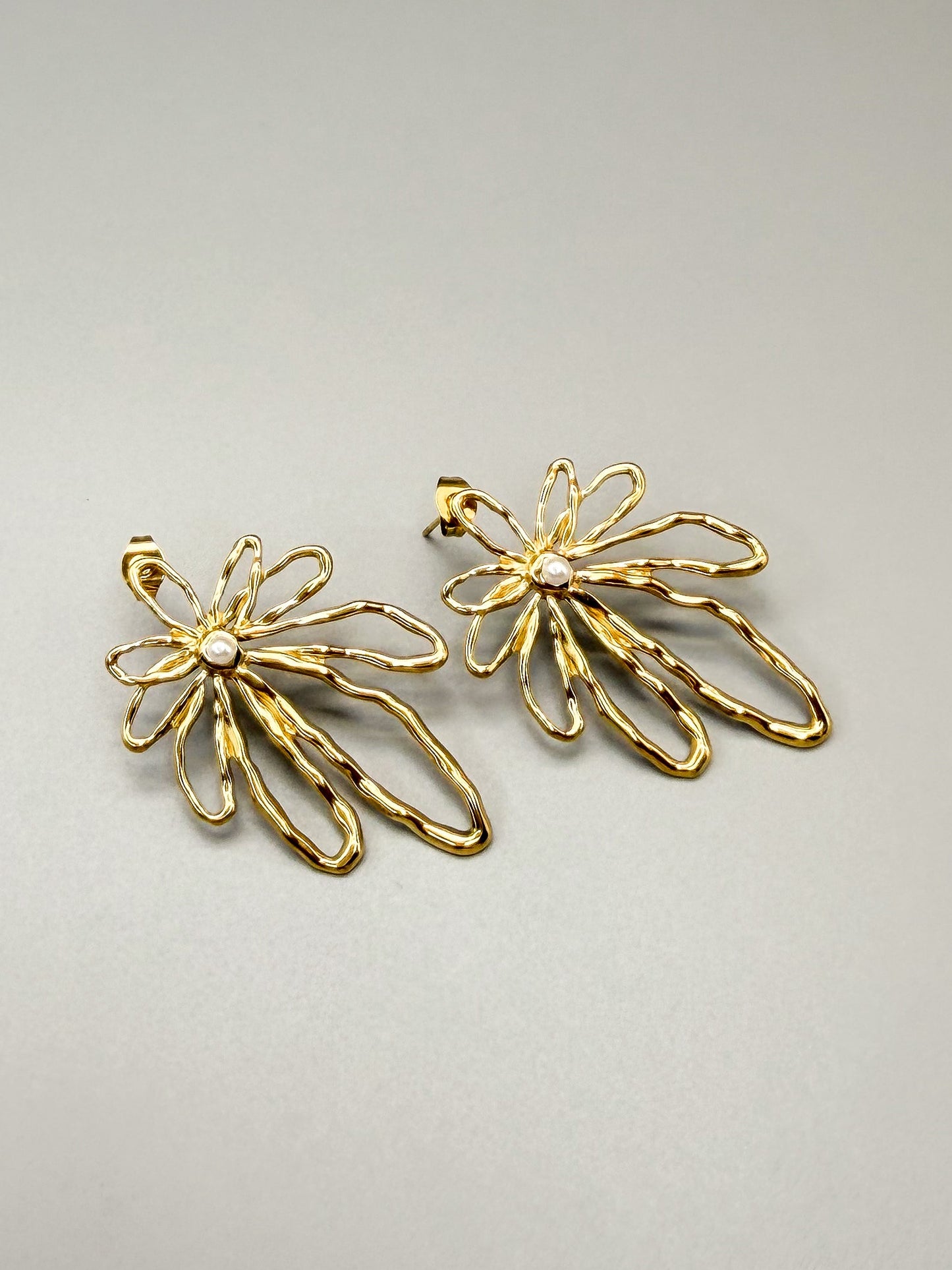 FABRIZIA Fiore Statement Earrings