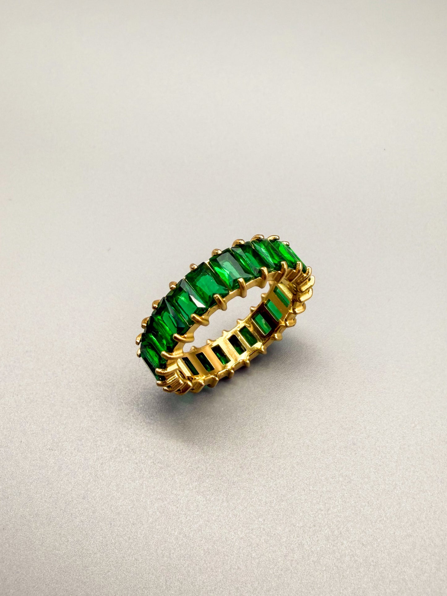 FABRIZIA Selva Eternity Ring