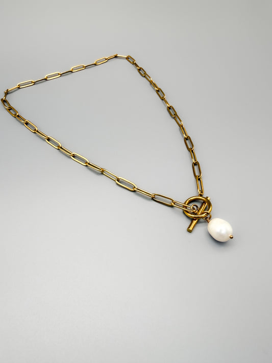 GIOIOSA Decisa Necklace