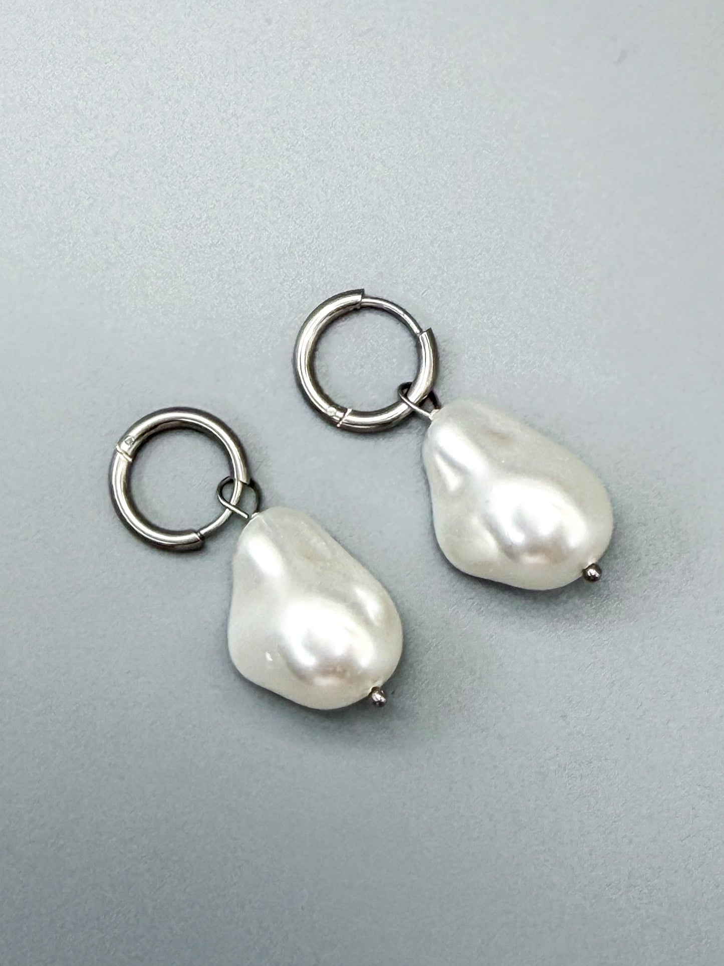 MILETO Perla Earrings