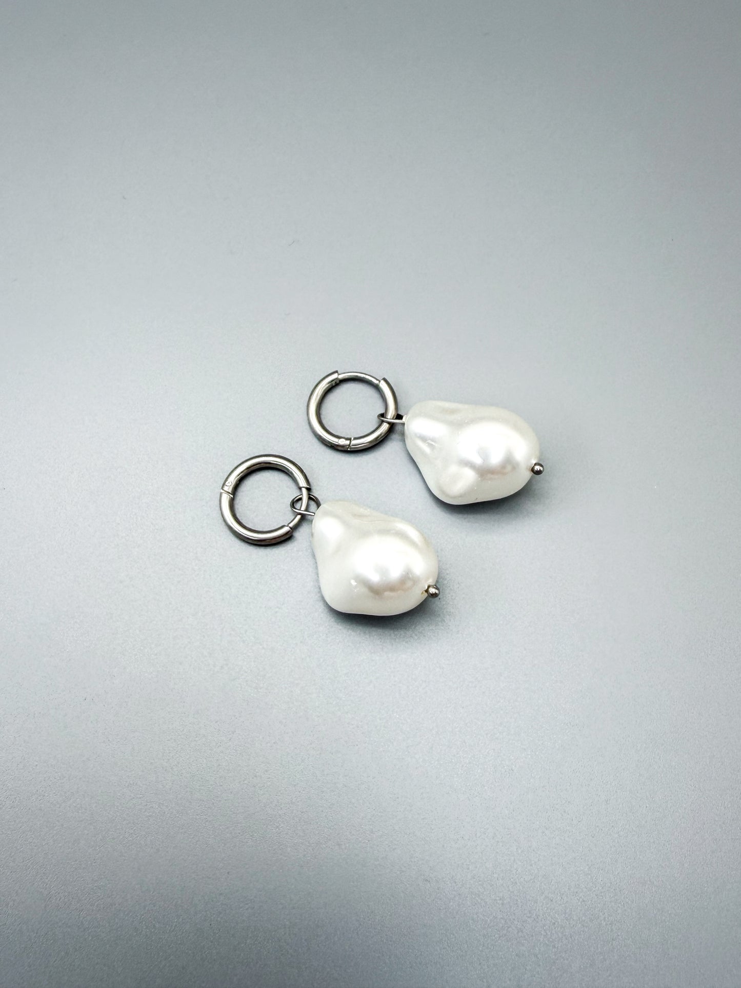 MILETO Perla Earrings