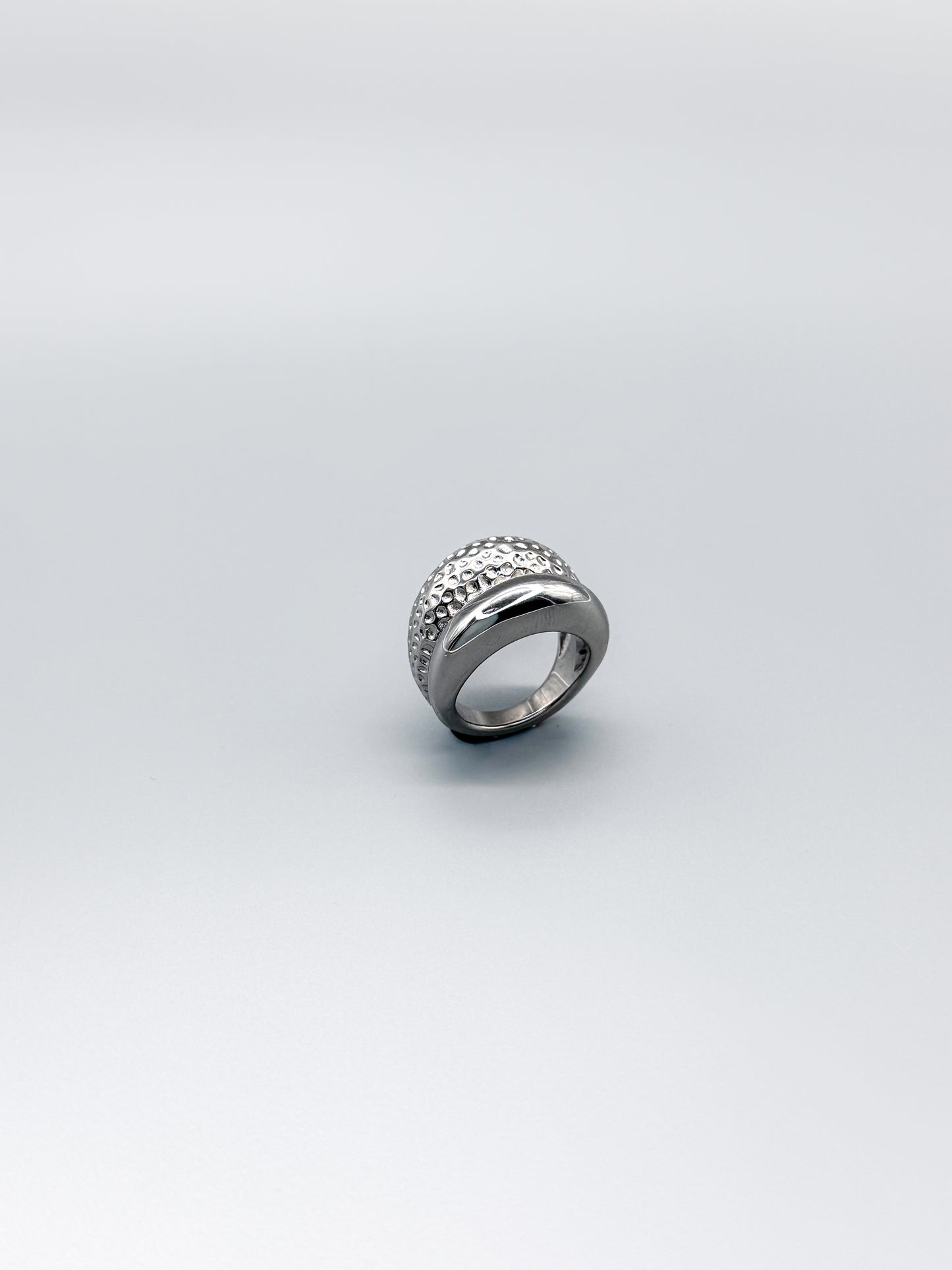 MILETO Unico Statement Ring
